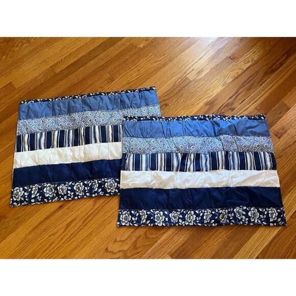 Set of 2 floral/striped pillow shams‎ 26x20 New No Tags Laura Ashley style - Picture 1 of 3